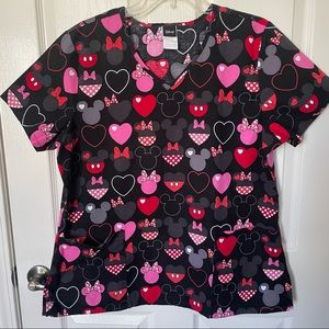 Women’s scrub top
